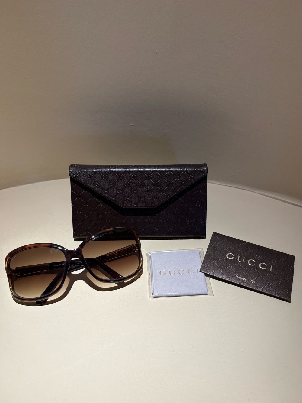 Gucci sunglasses (‘Havana’)